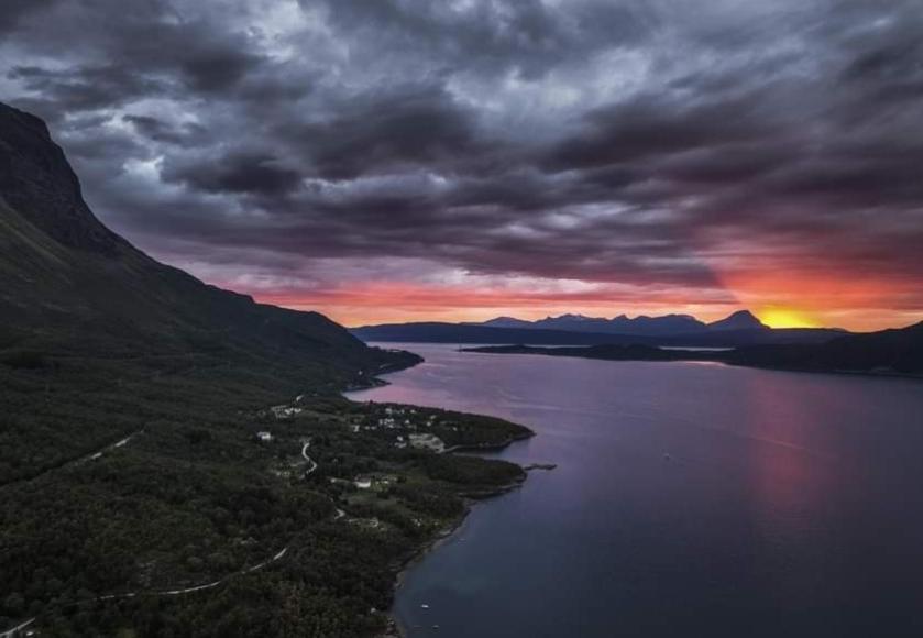 Koselig Leilighet I Narvik Sentrum 5 Soveplasser Gratis Parkering Og Gratis Internett المظهر الخارجي الصورة