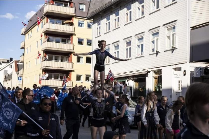 Koselig Leilighet I Narvik Sentrum 5 Soveplasser Gratis Parkering Og Gratis Internett المظهر الخارجي الصورة