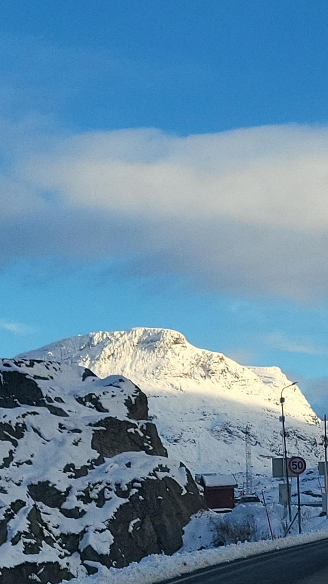 Koselig Leilighet I Narvik Sentrum 5 Soveplasser Gratis Parkering Og Gratis Internett المظهر الخارجي الصورة
